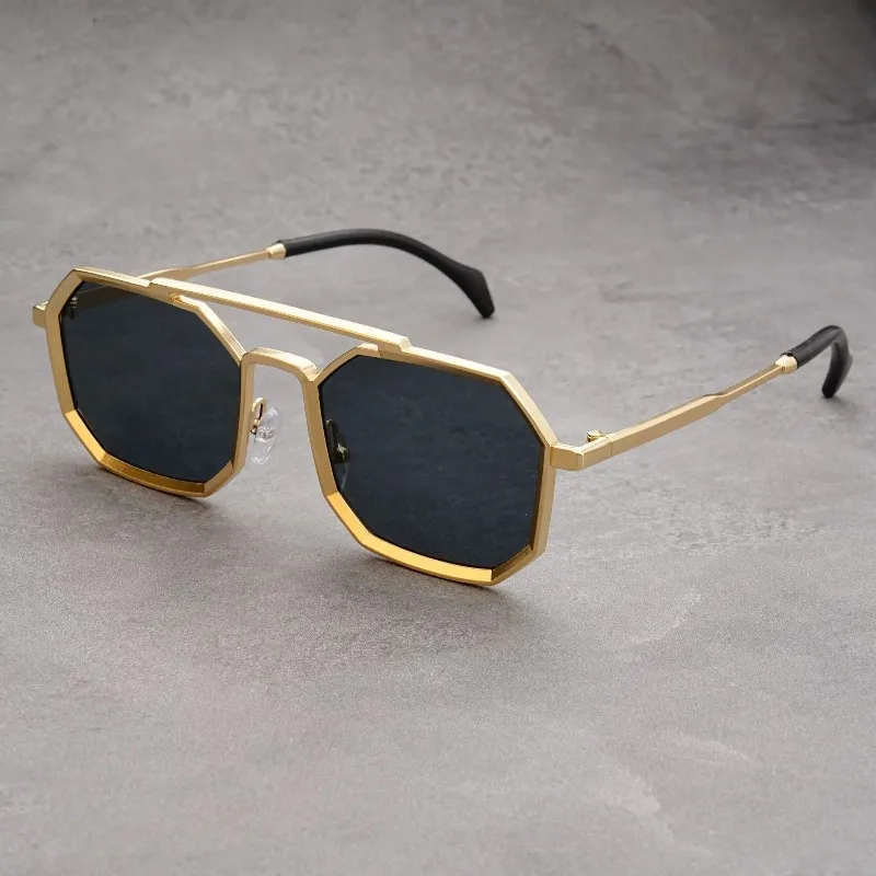 Nuovi Occhiali da Vista in Met - Sunglasses Uv400 recensione e prezzo