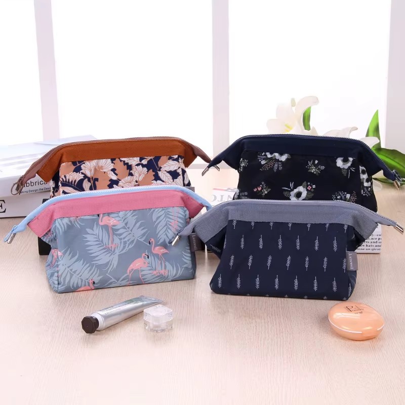 Nuova Borsa Cosmetica alla Mod - Travel Luggage Set recensione e prezzo