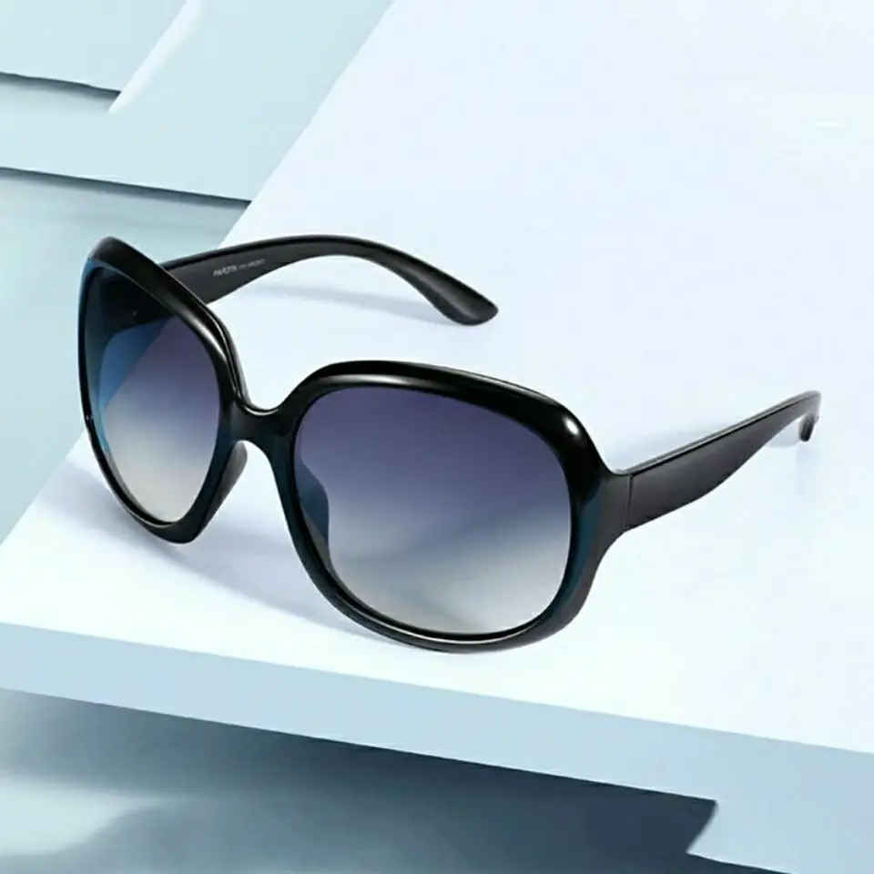 Nuovi Occhiali da Sole con Mon - Designer Sunglasses recensione e prezzo