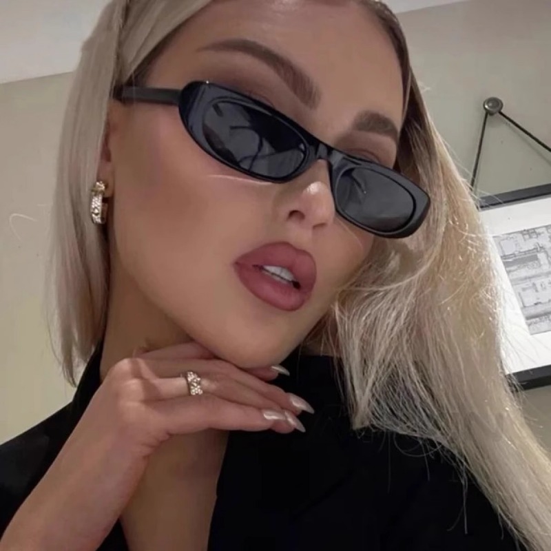 Occhiali da sole ovali con mon - Designer Sunglasses recensione e prezzo